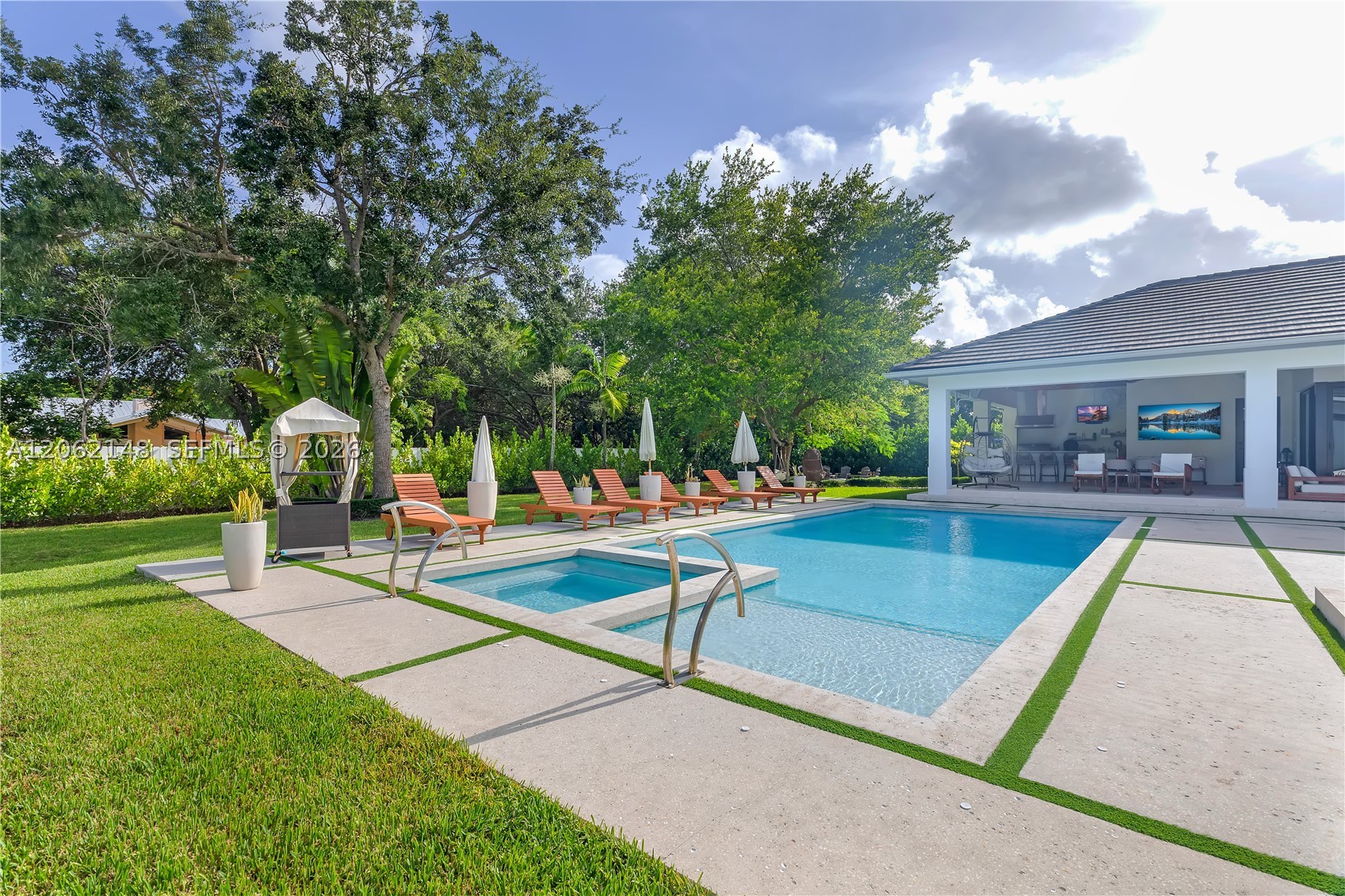 7830 SW 117th St Pinecrest, FL 33156