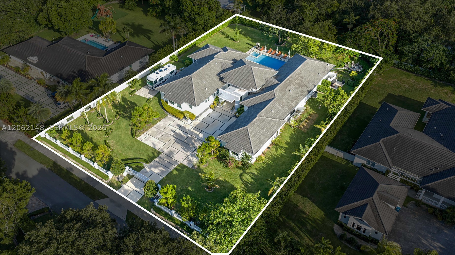 7830 SW 117th St Pinecrest, FL 33156