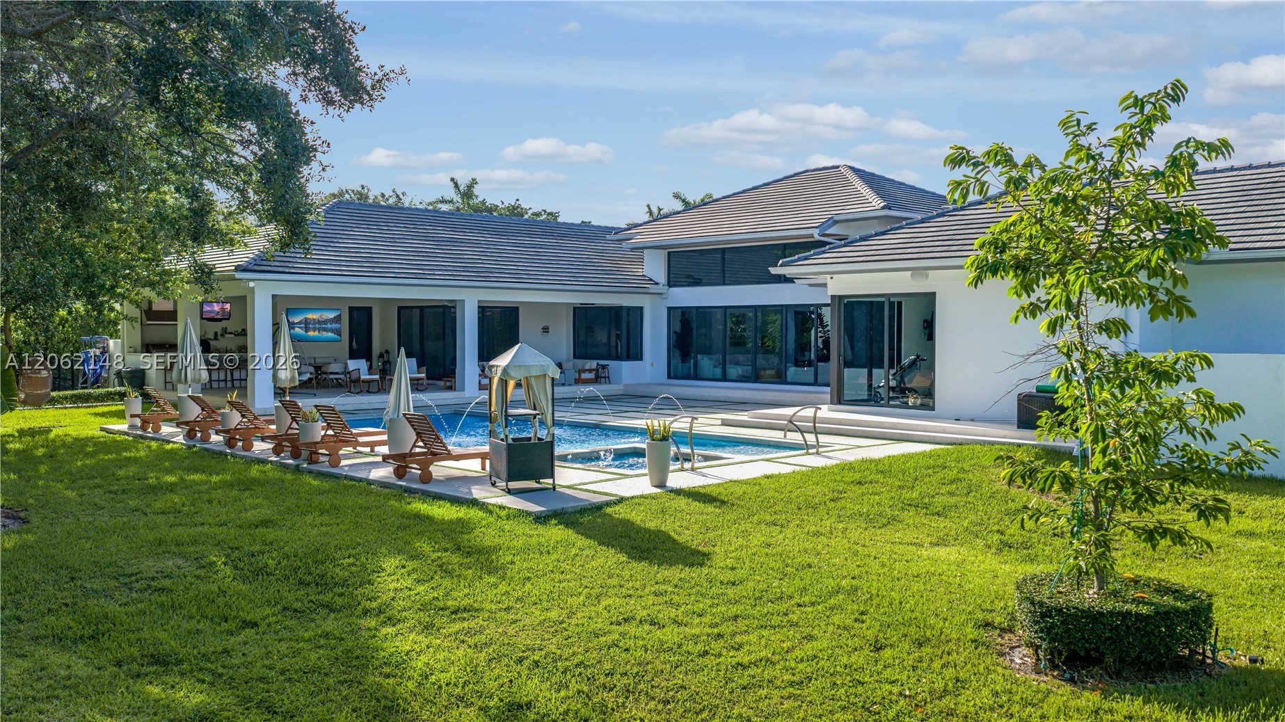 7830 SW 117th St Pinecrest, FL 33156