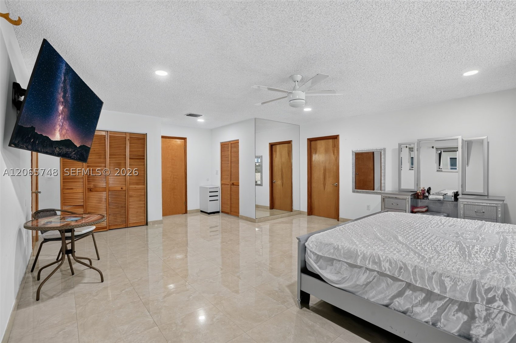 6010 SW 19th St Miami, FL 33155