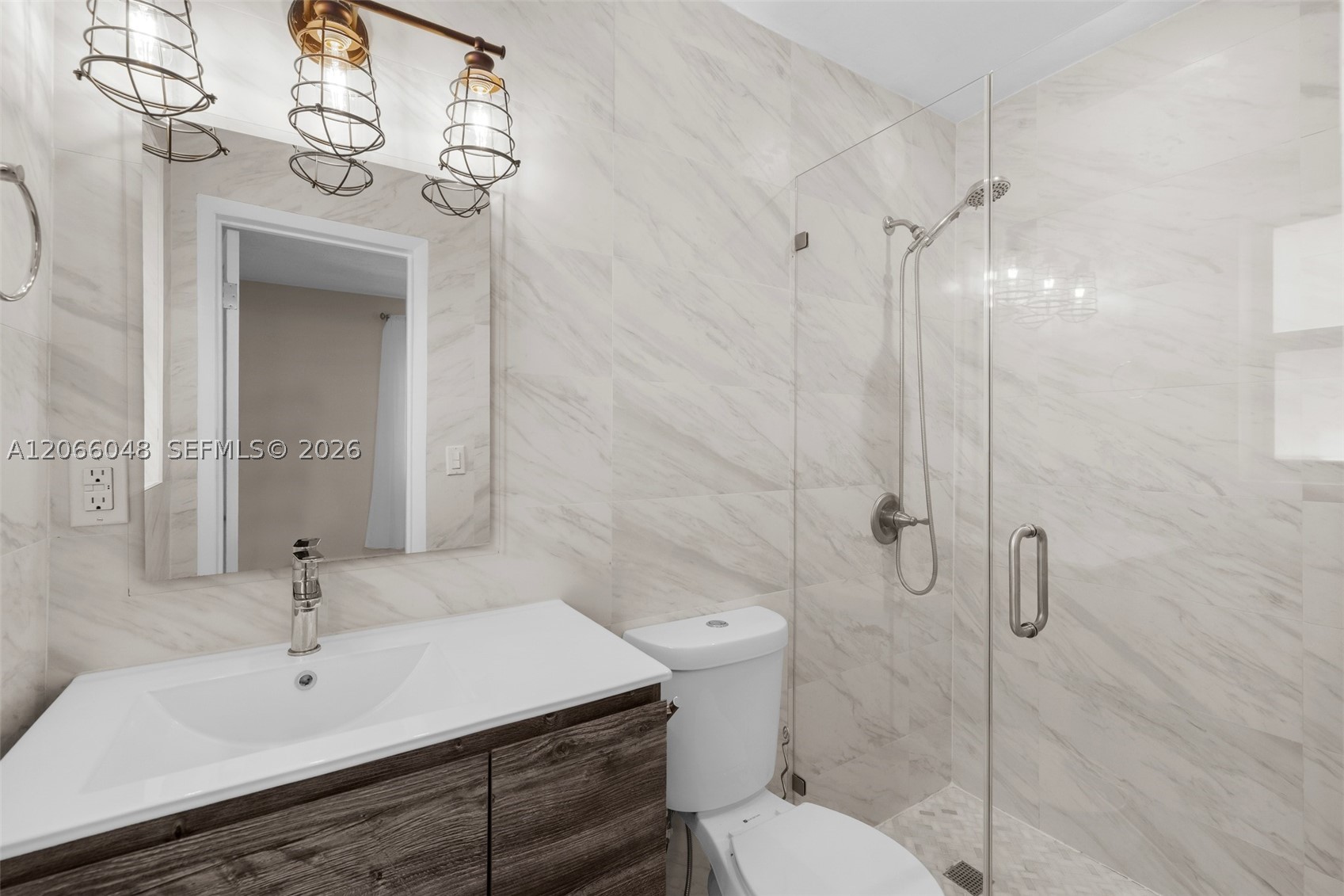 3210 SW 19th Ter Miami, FL 33145