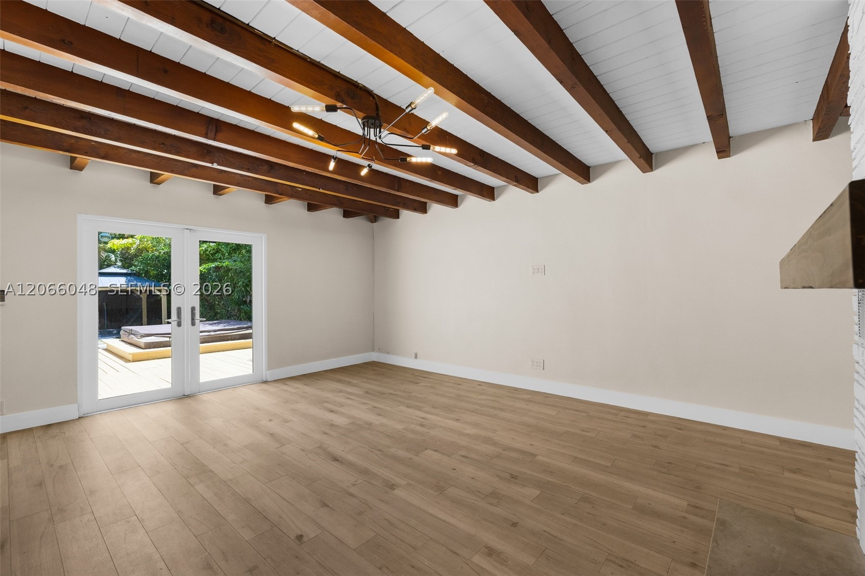 3210 SW 19th Ter Miami, FL 33145
