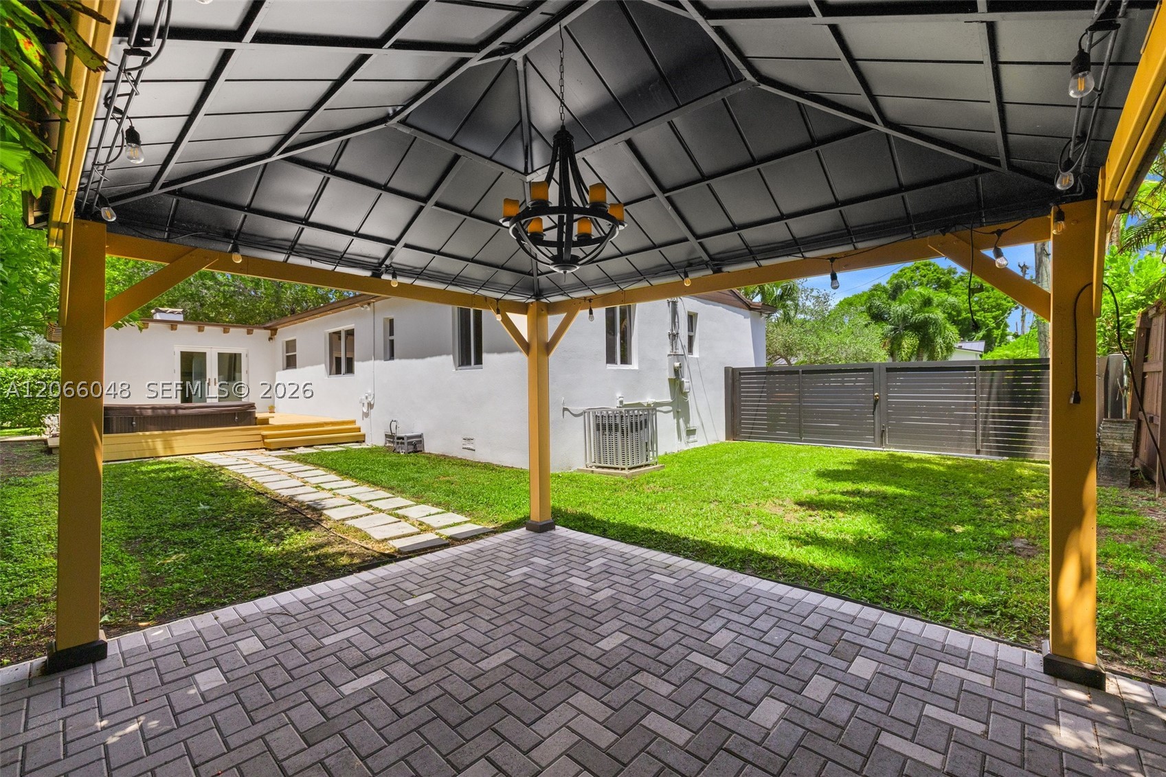 3210 SW 19th Ter Miami, FL 33145
