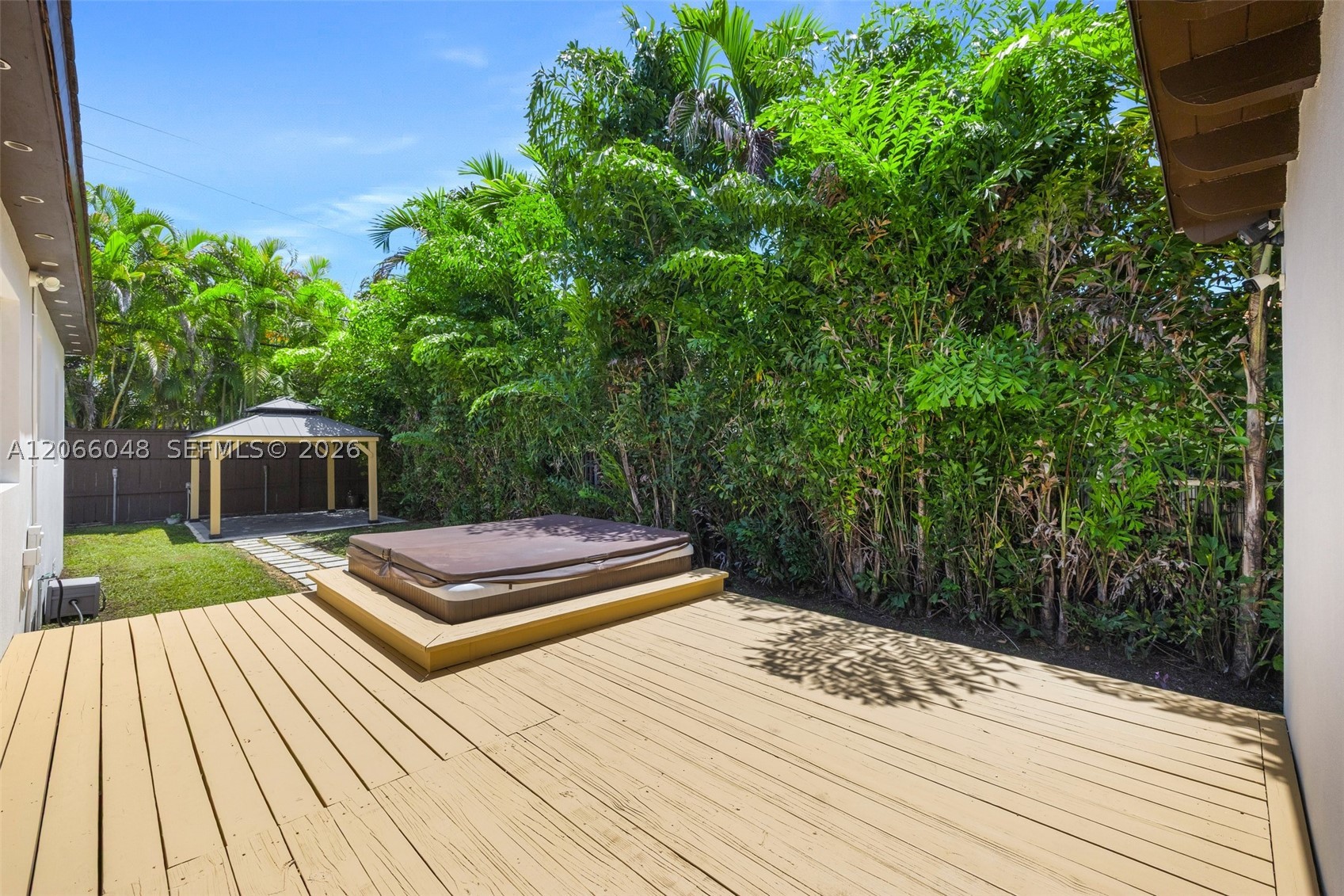 3210 SW 19th Ter Miami, FL 33145