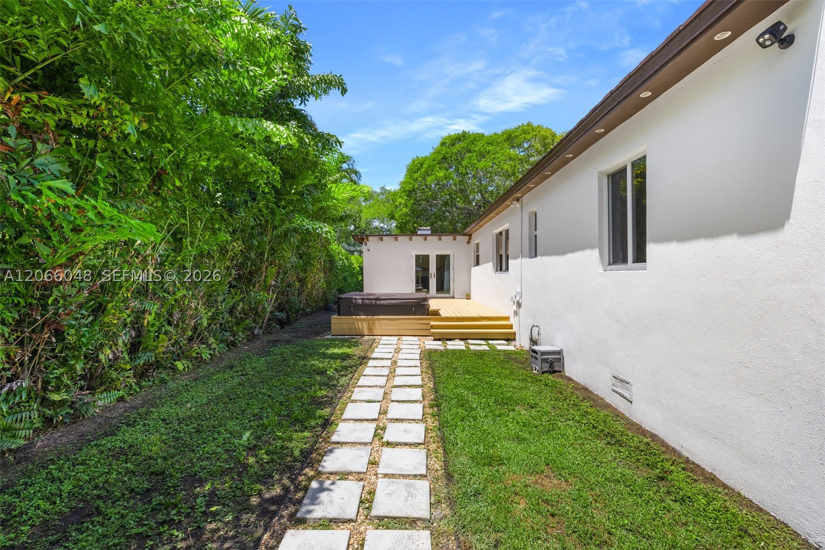 3210 SW 19th Ter Miami, FL 33145