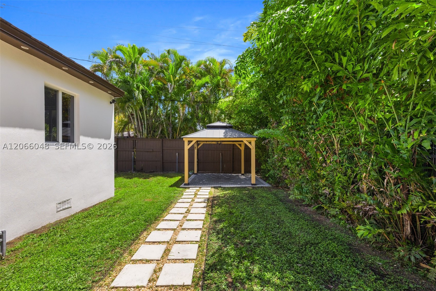 3210 SW 19th Ter Miami, FL 33145