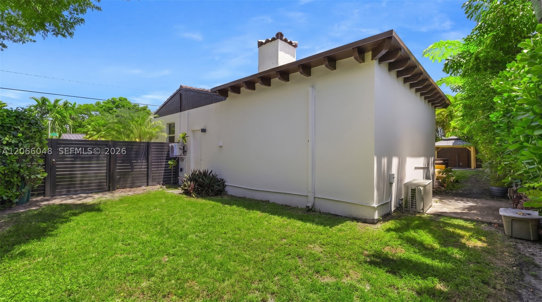3210 SW 19th Ter Miami, FL 33145