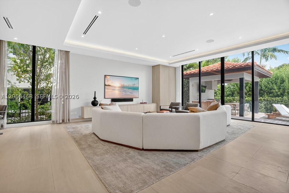 5831 Alton Rd Miami Beach, FL 33140