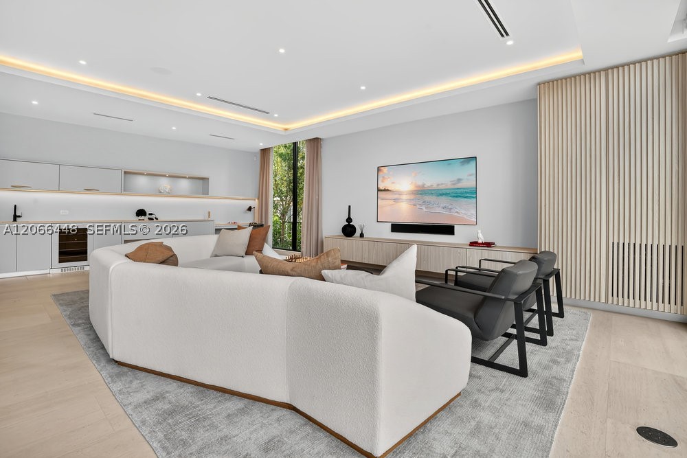 5831 Alton Rd Miami Beach, FL 33140