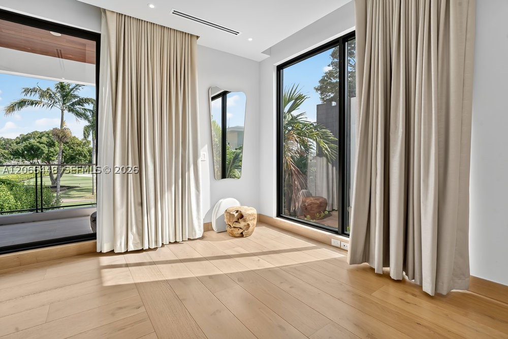 5831 Alton Rd Miami Beach, FL 33140