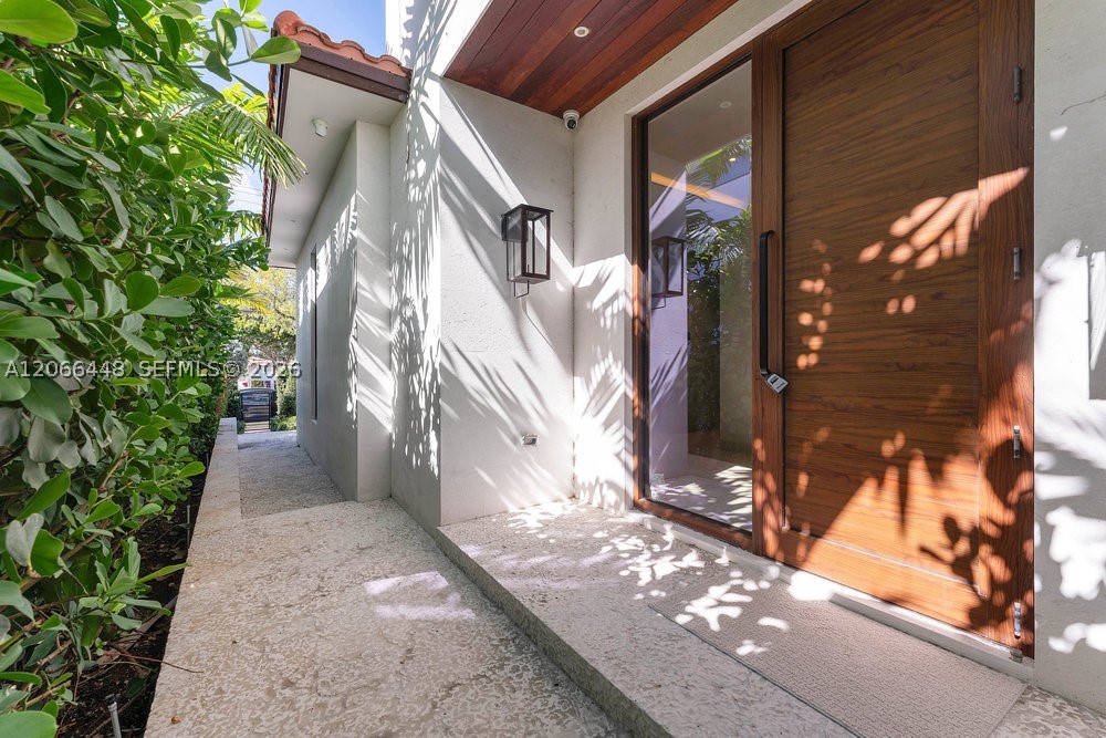 5831 Alton Rd Miami Beach, FL 33140