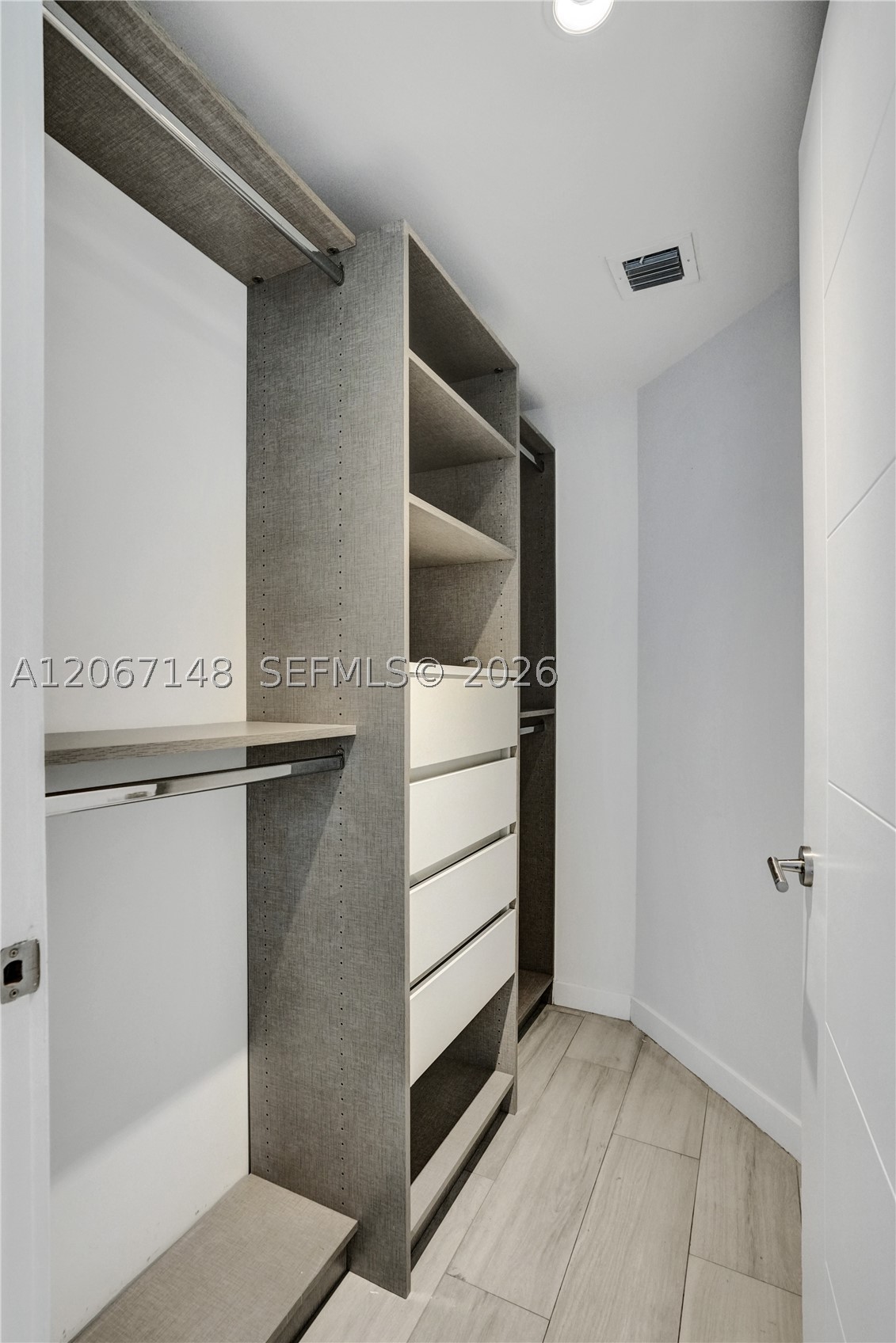 image Brickell Ten11