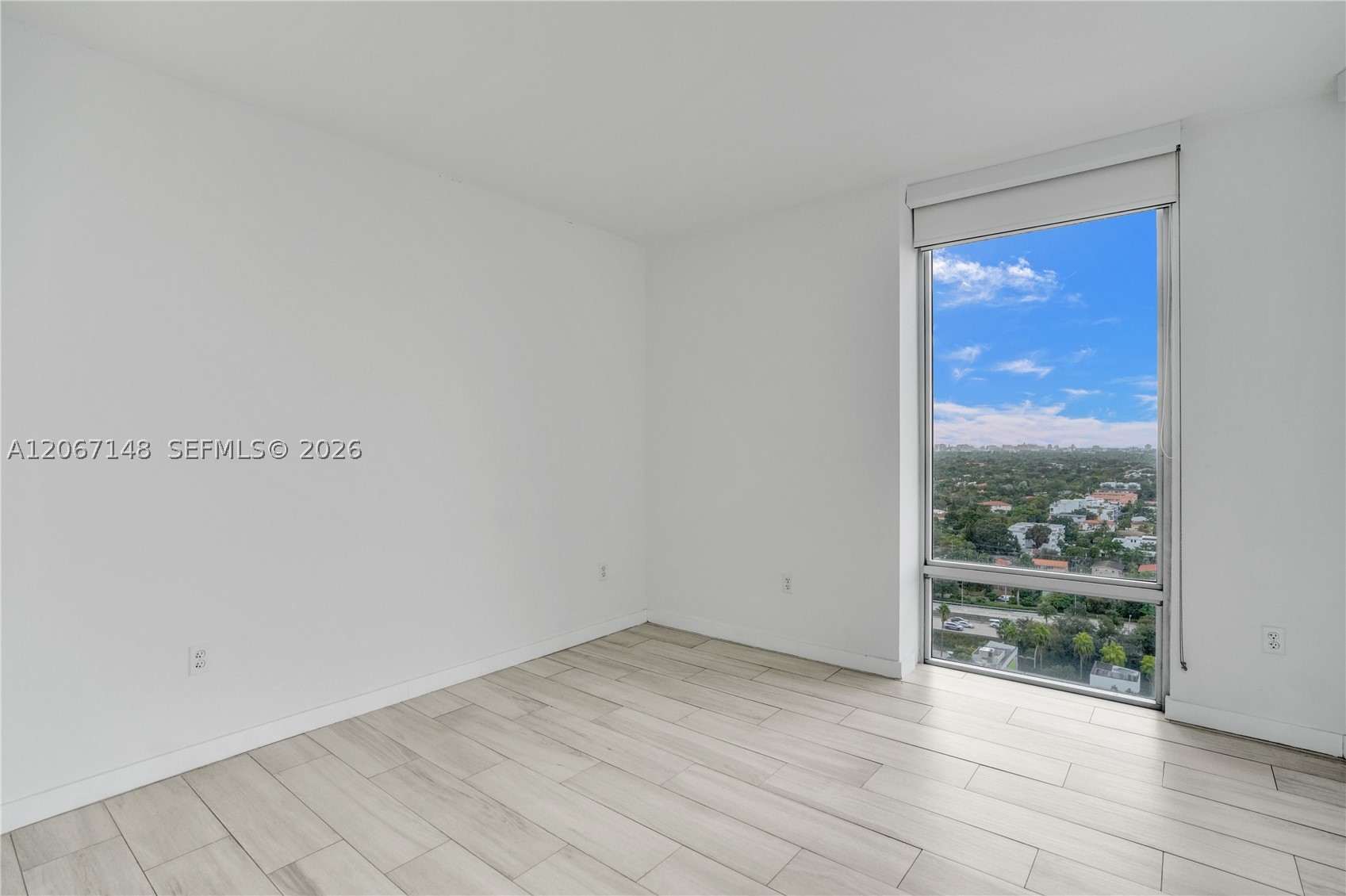 image Brickell Ten17