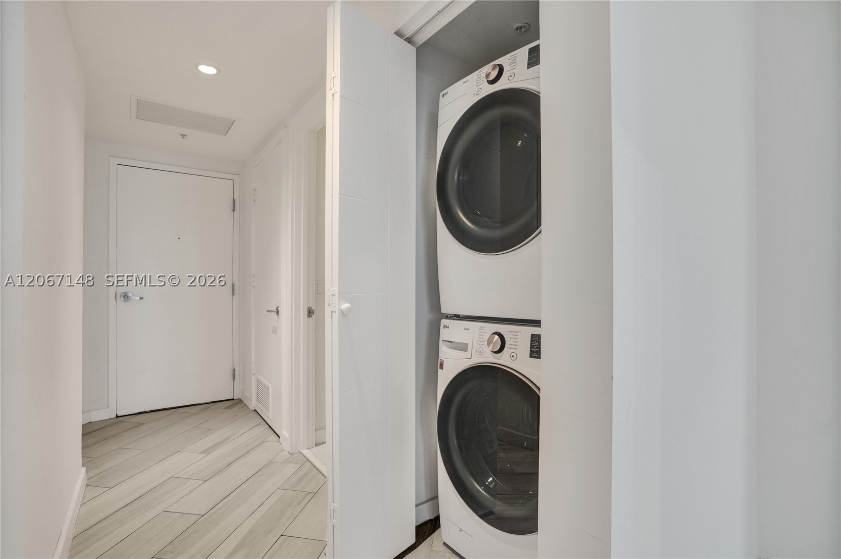 image Brickell Ten37