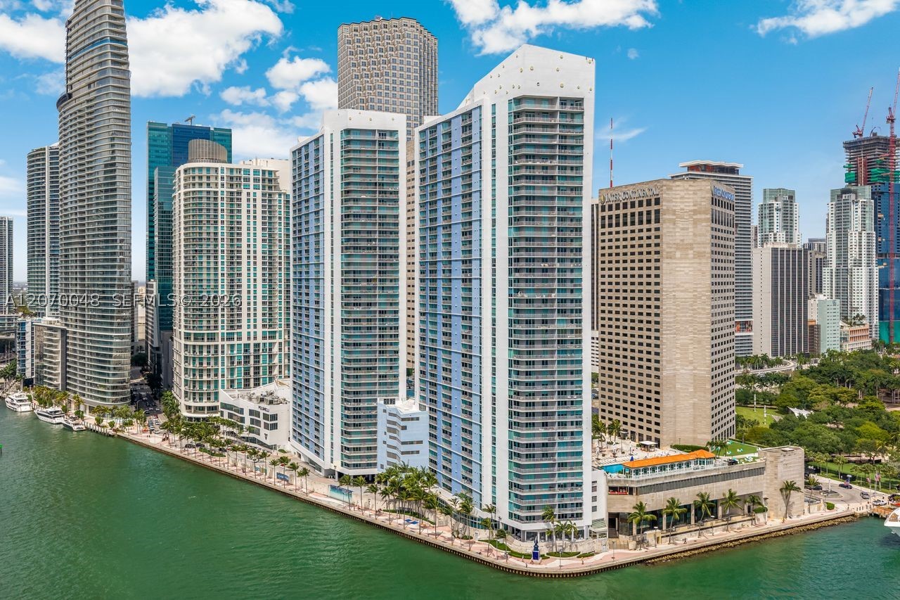 335 S Biscayne Blvd #2609 Miami, FL 33131