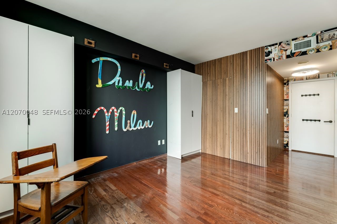 335 S Biscayne Blvd #2609 Miami, FL 33131