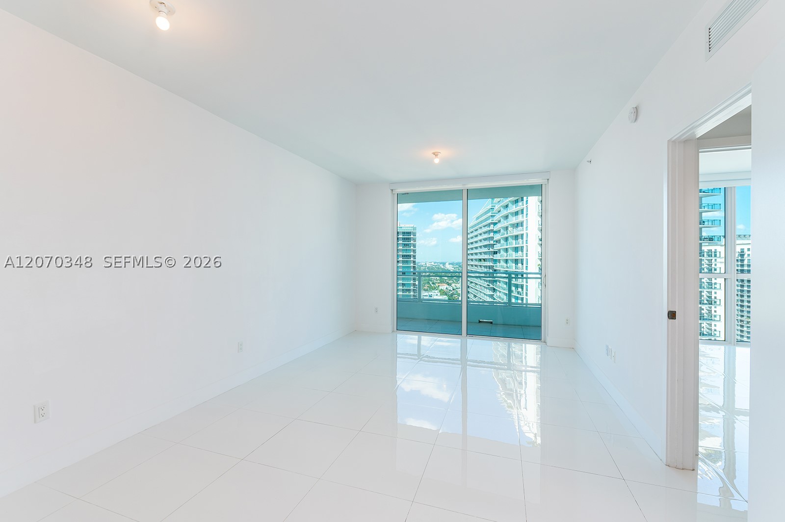 image The Bond on Brickell11