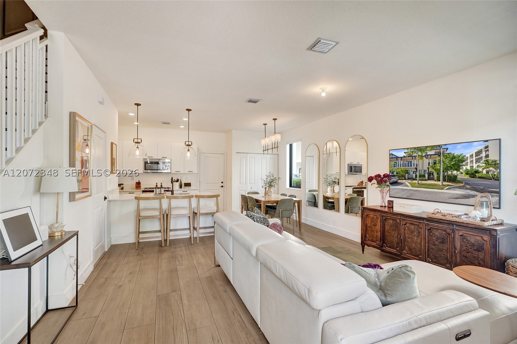 8166 NW 42nd St