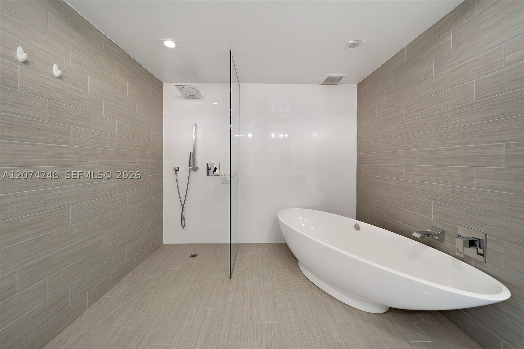 300 Sunny Isles Blvd #2403 Sunny Isles Beach, FL 33160