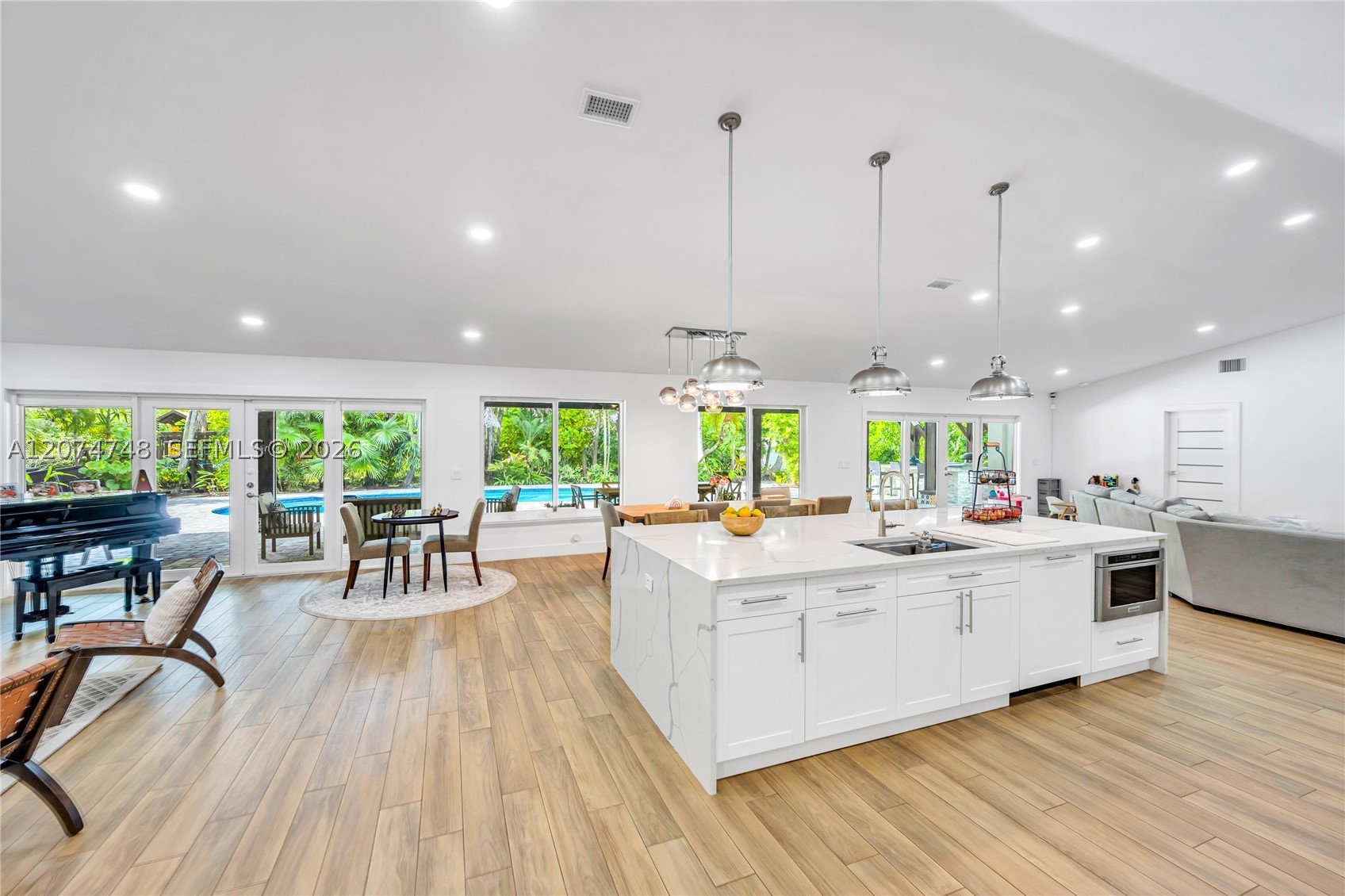 8440 SW 182nd Ter Palmetto Bay, FL 33157