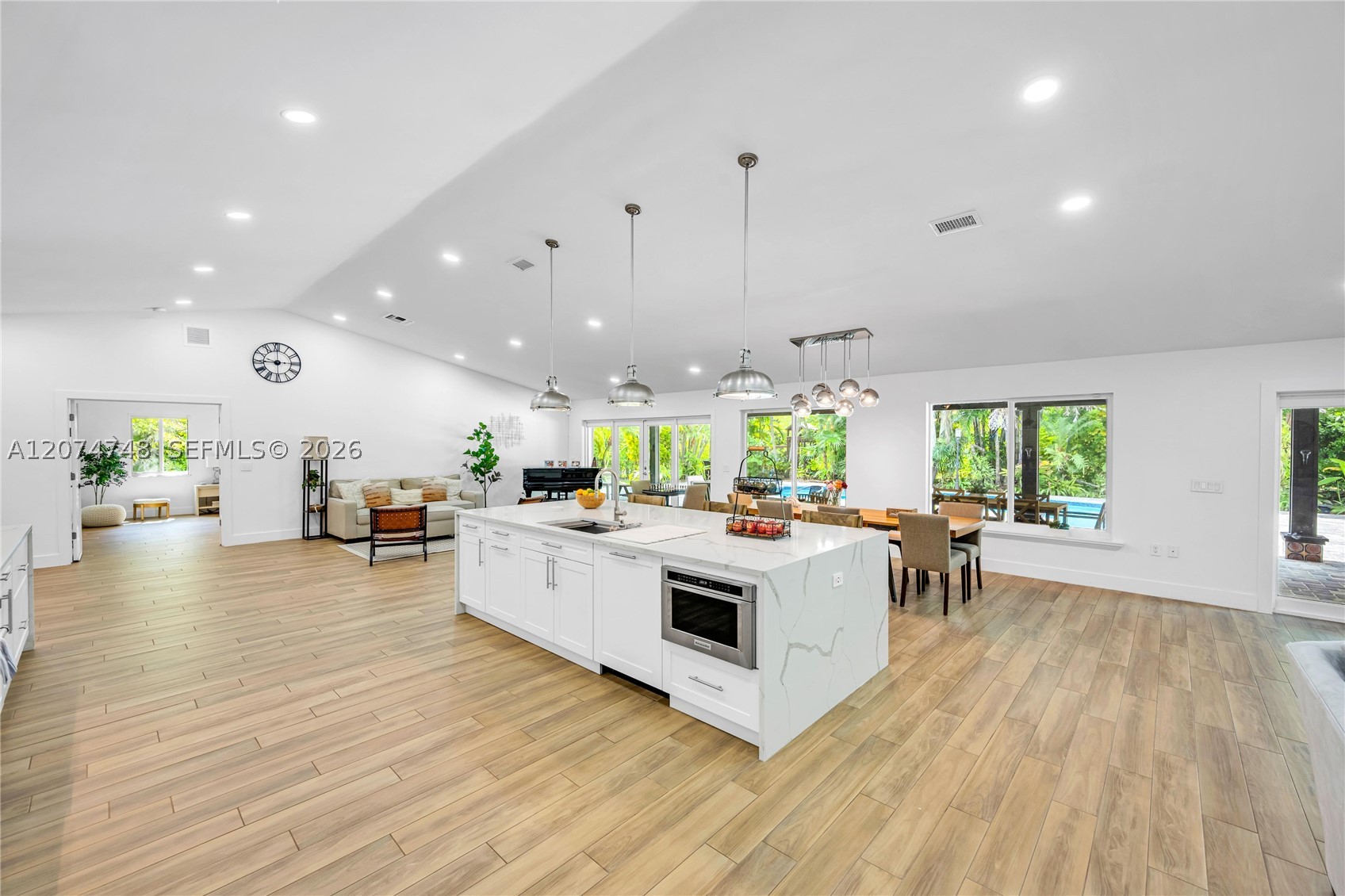 8440 SW 182nd Ter Palmetto Bay, FL 33157