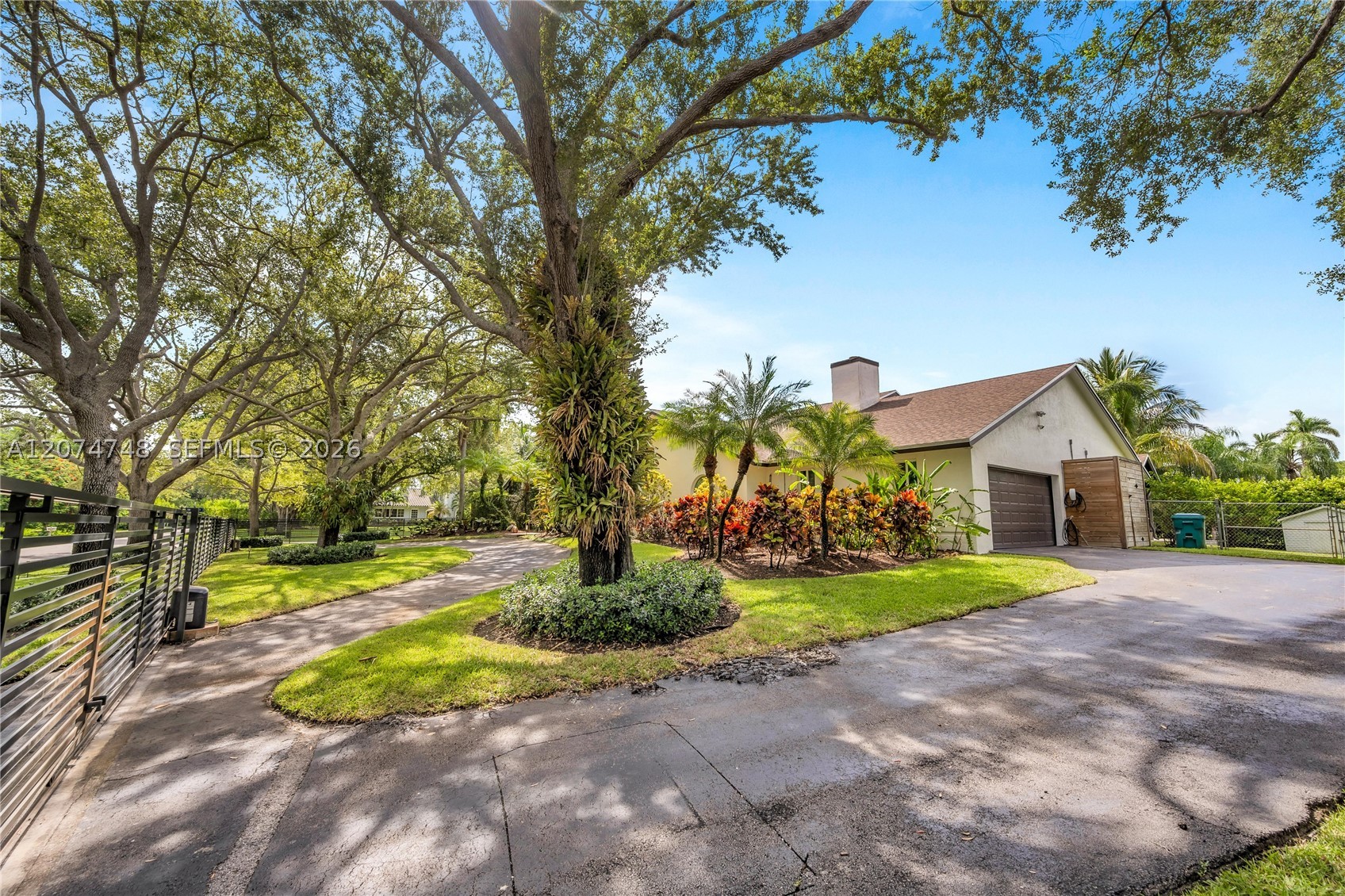8440 SW 182nd Ter Palmetto Bay, FL 33157