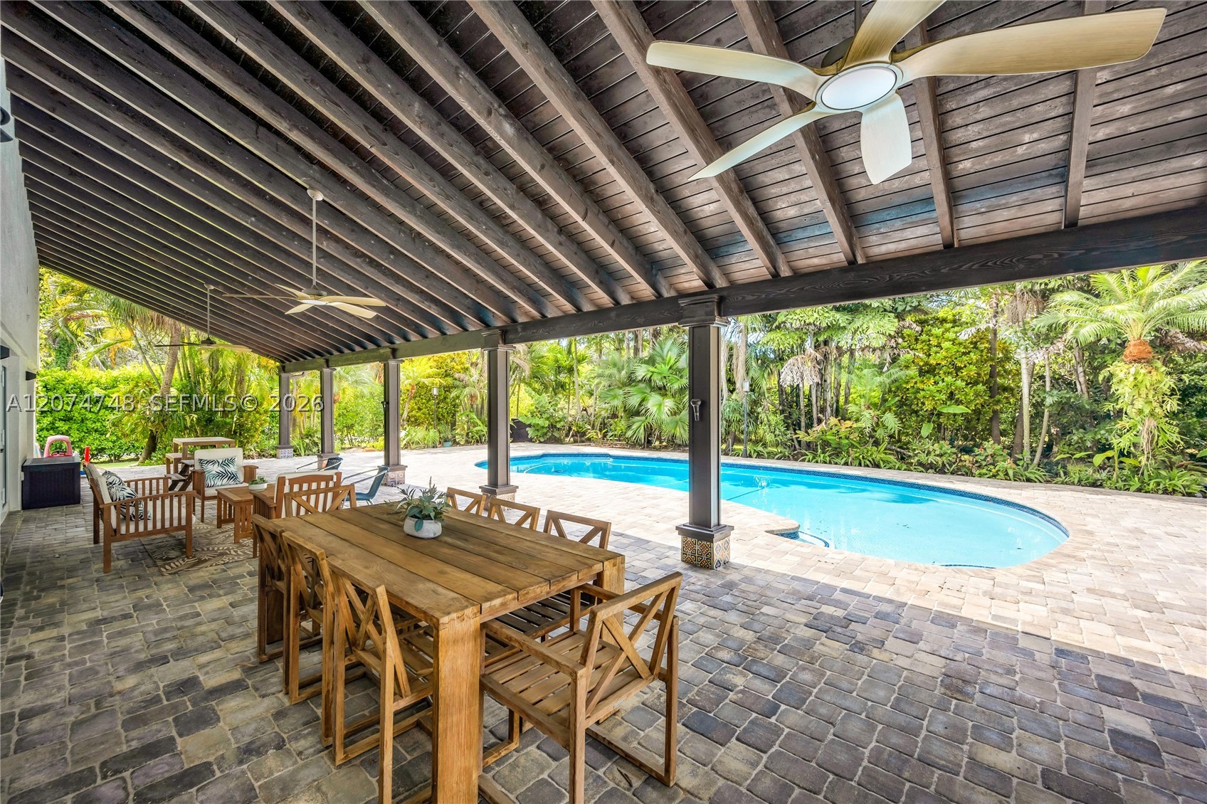 8440 SW 182nd Ter Palmetto Bay, FL 33157