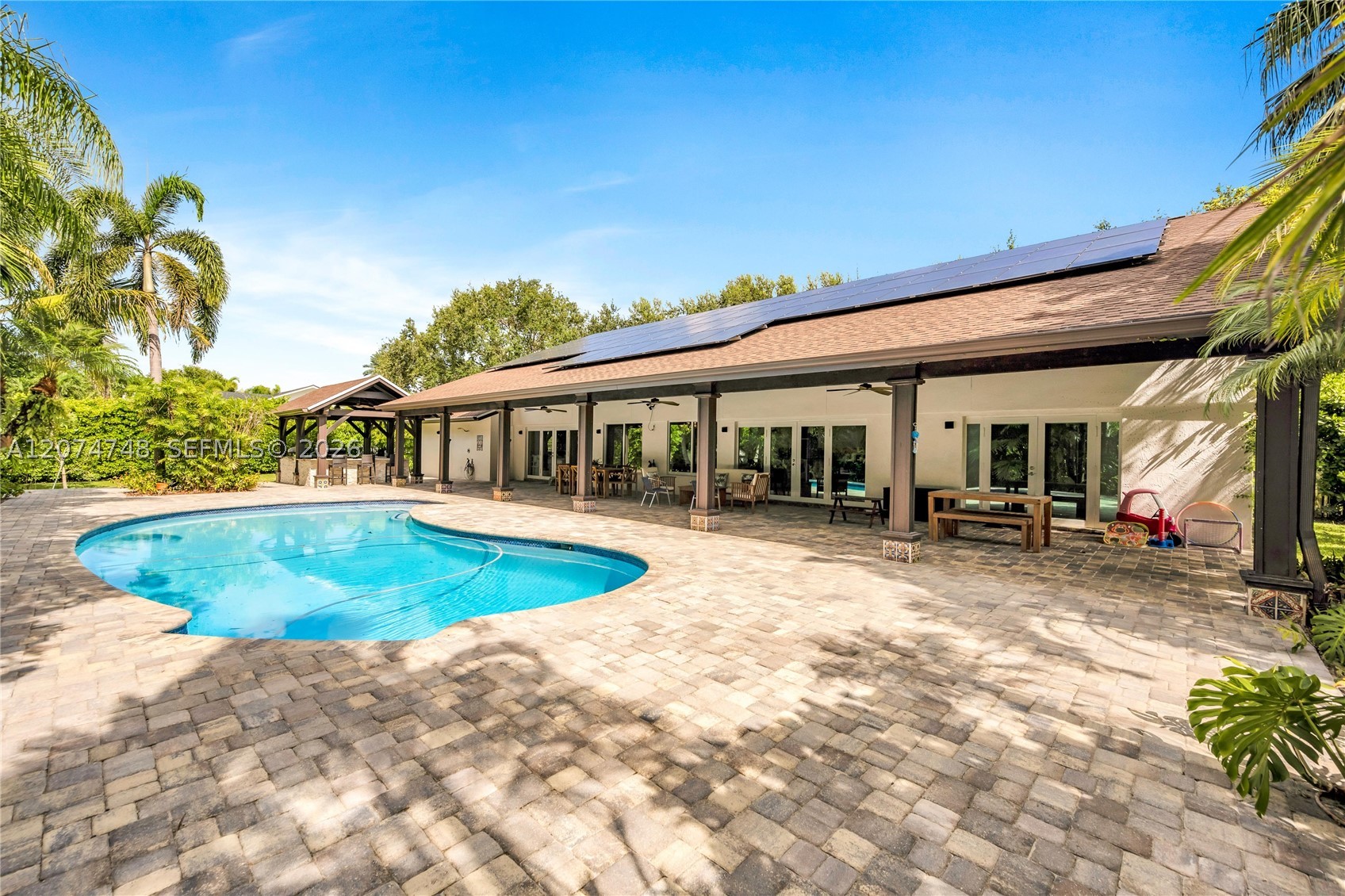 8440 SW 182nd Ter Palmetto Bay, FL 33157