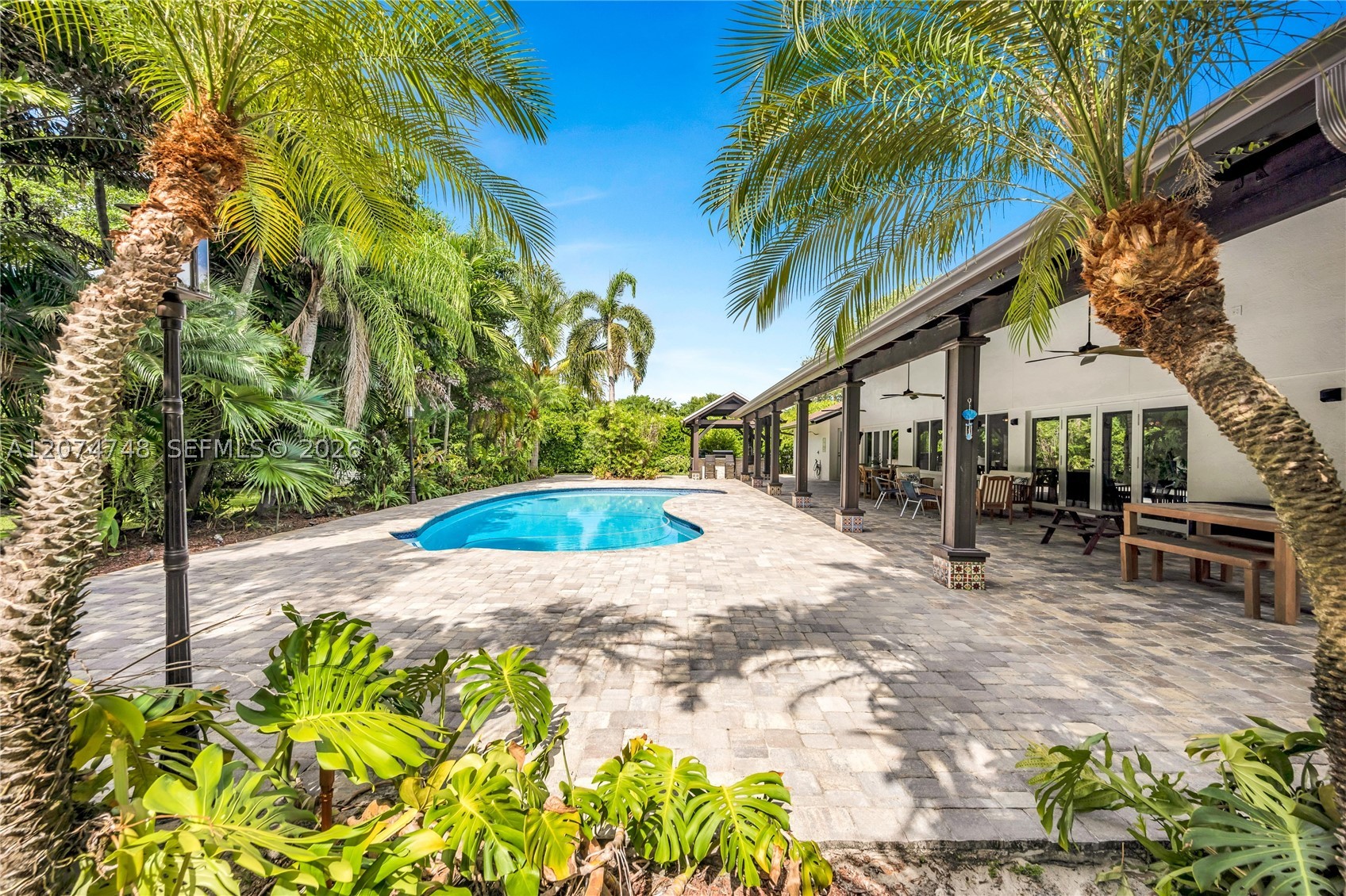 8440 SW 182nd Ter Palmetto Bay, FL 33157