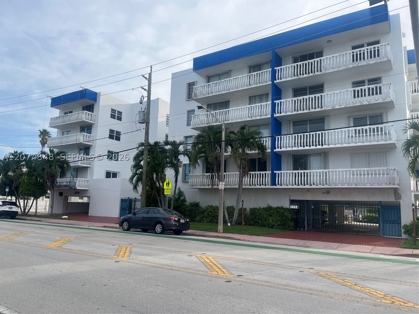 8530 Byron Ave #402