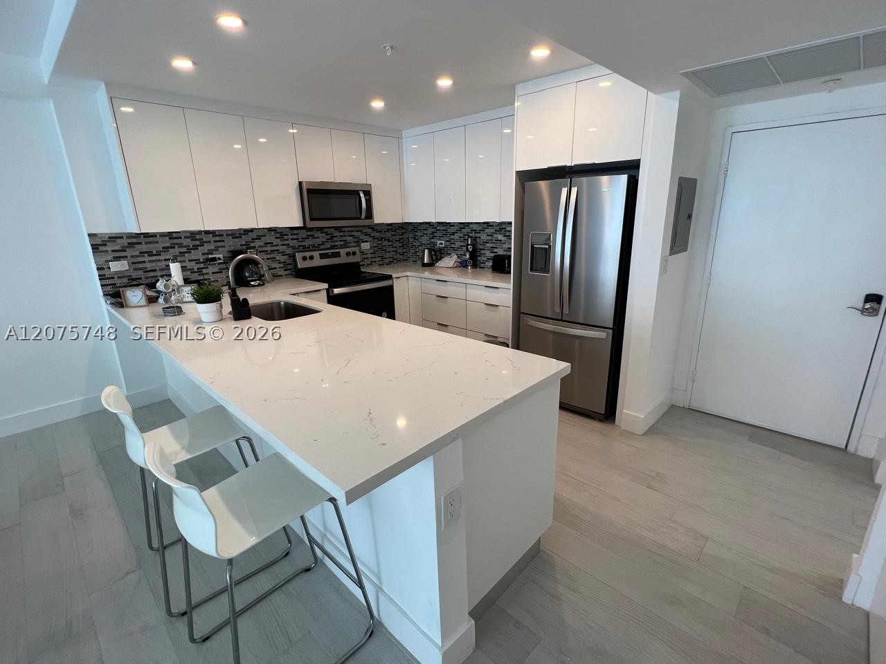 5601 Collins Ave #412A Miami Beach, FL 33140