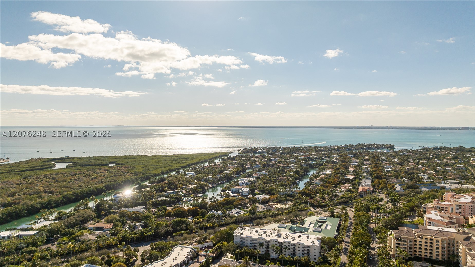 210 Sea Vw Dr #207 Key Biscayne, FL 33149