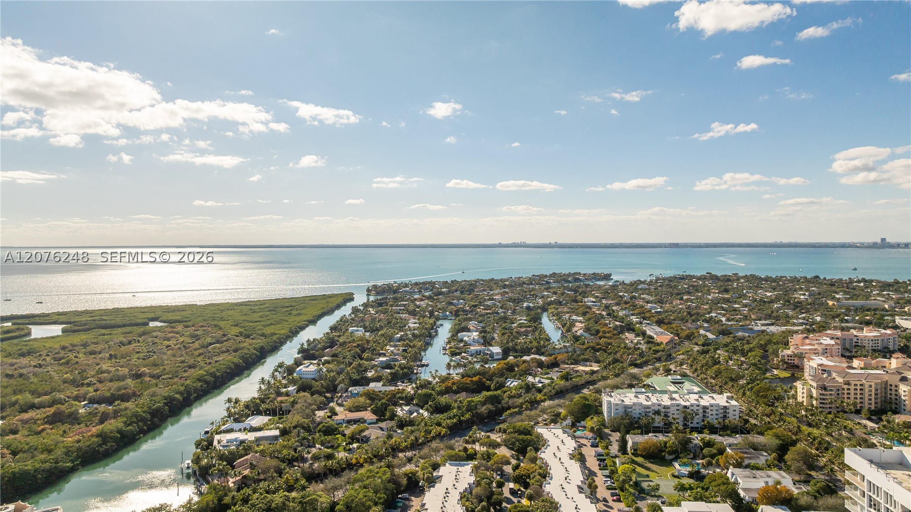 210 Sea Vw Dr #207 Key Biscayne, FL 33149