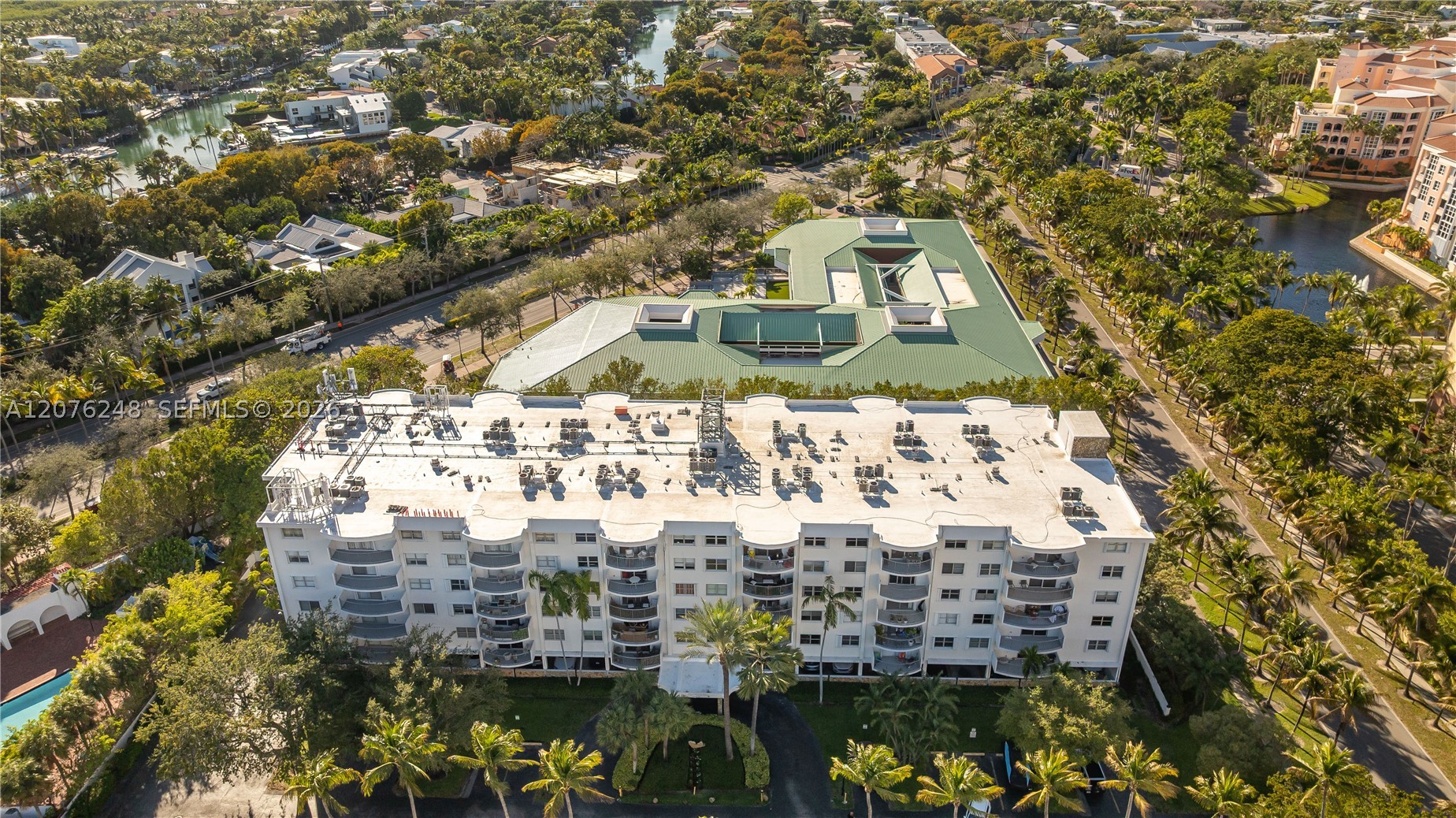 210 Sea Vw Dr #207 Key Biscayne, FL 33149