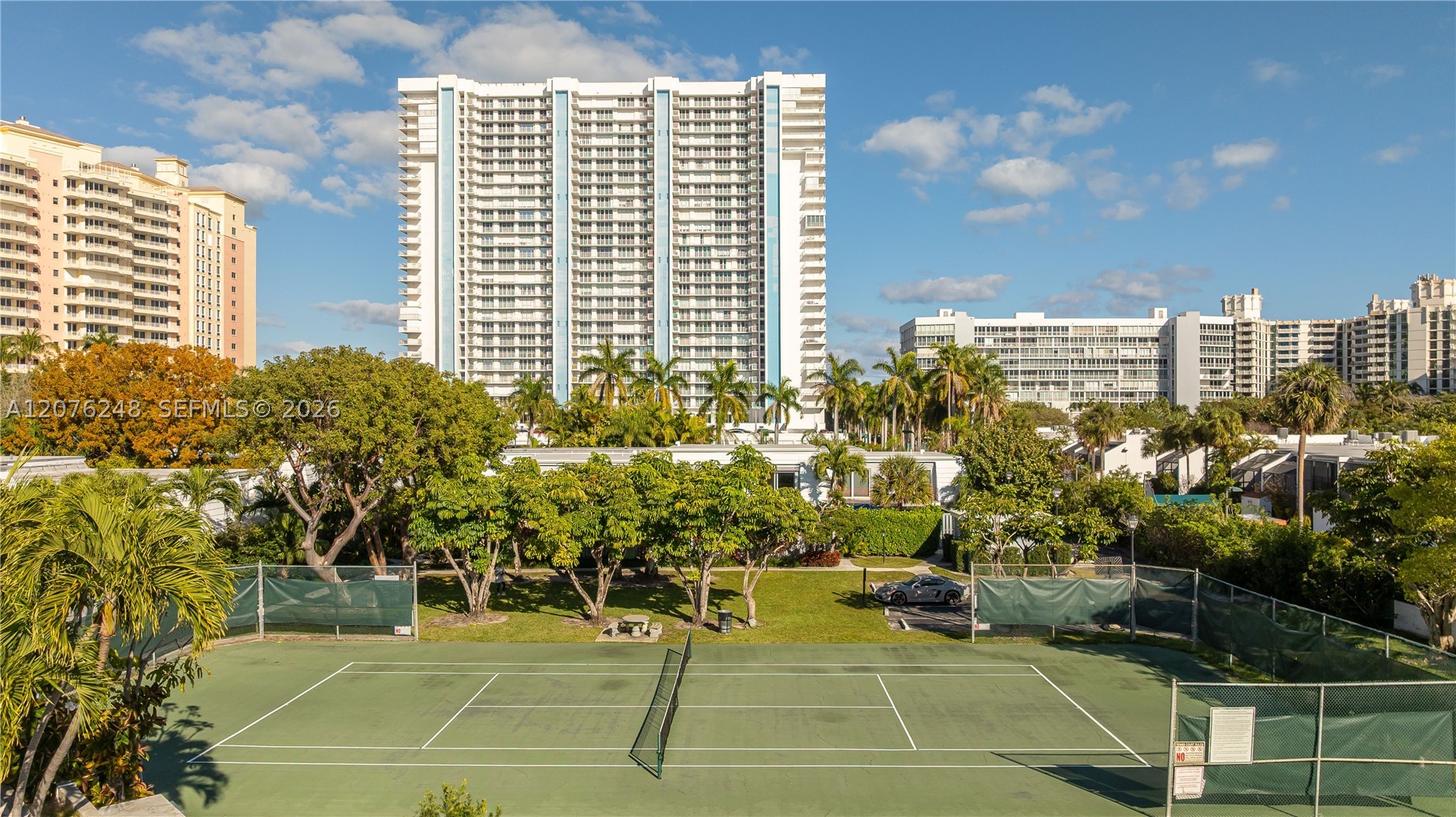 210 Sea Vw Dr #207 Key Biscayne, FL 33149