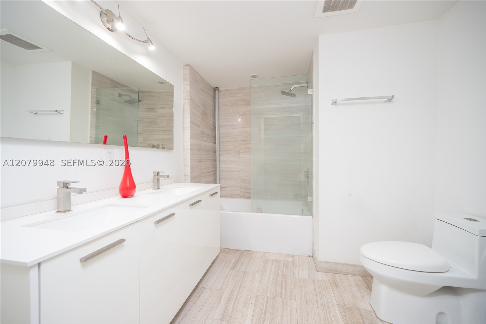 image Brickell House3