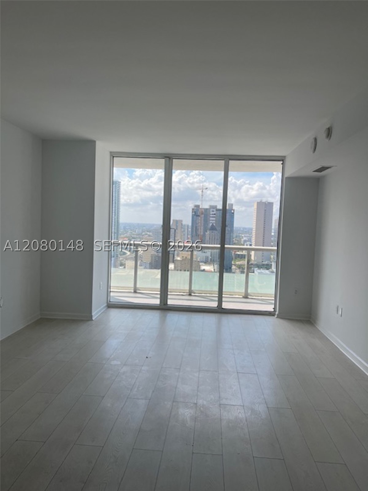 50 Biscayne Blvd #3407