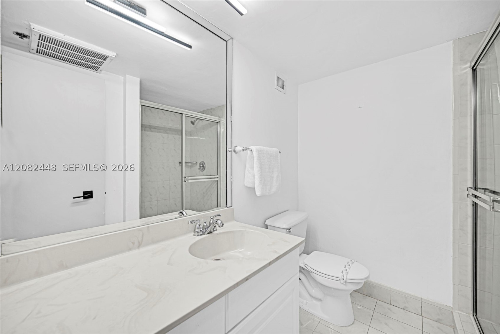 5225 Collins Ave #1015 Miami Beach, FL 33140