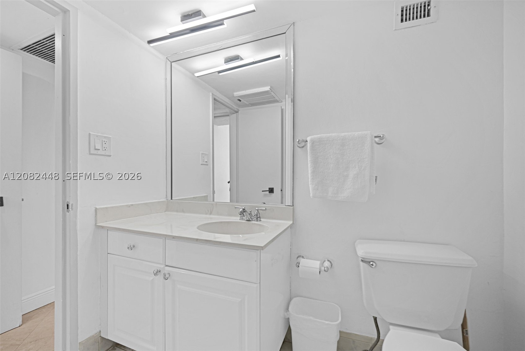 5225 Collins Ave #1015 Miami Beach, FL 33140