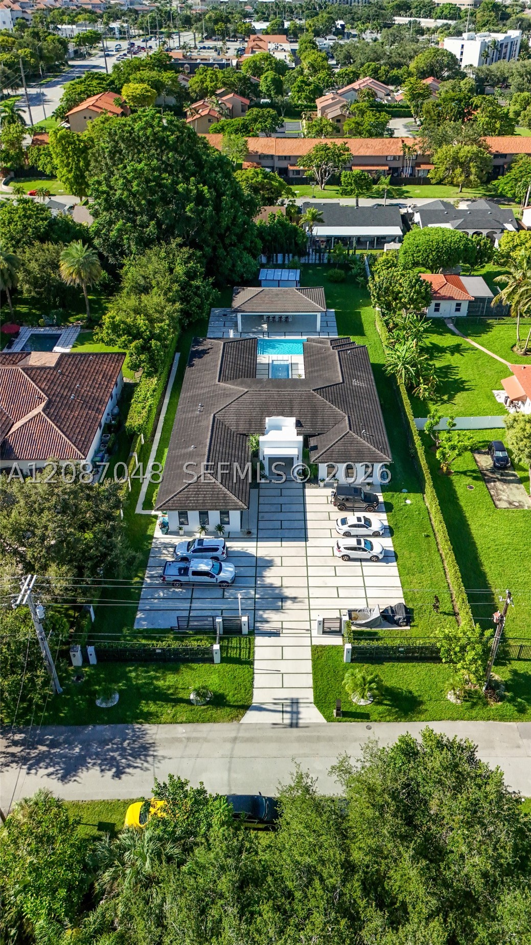 11681 SW 93rd St Miami, FL 33176