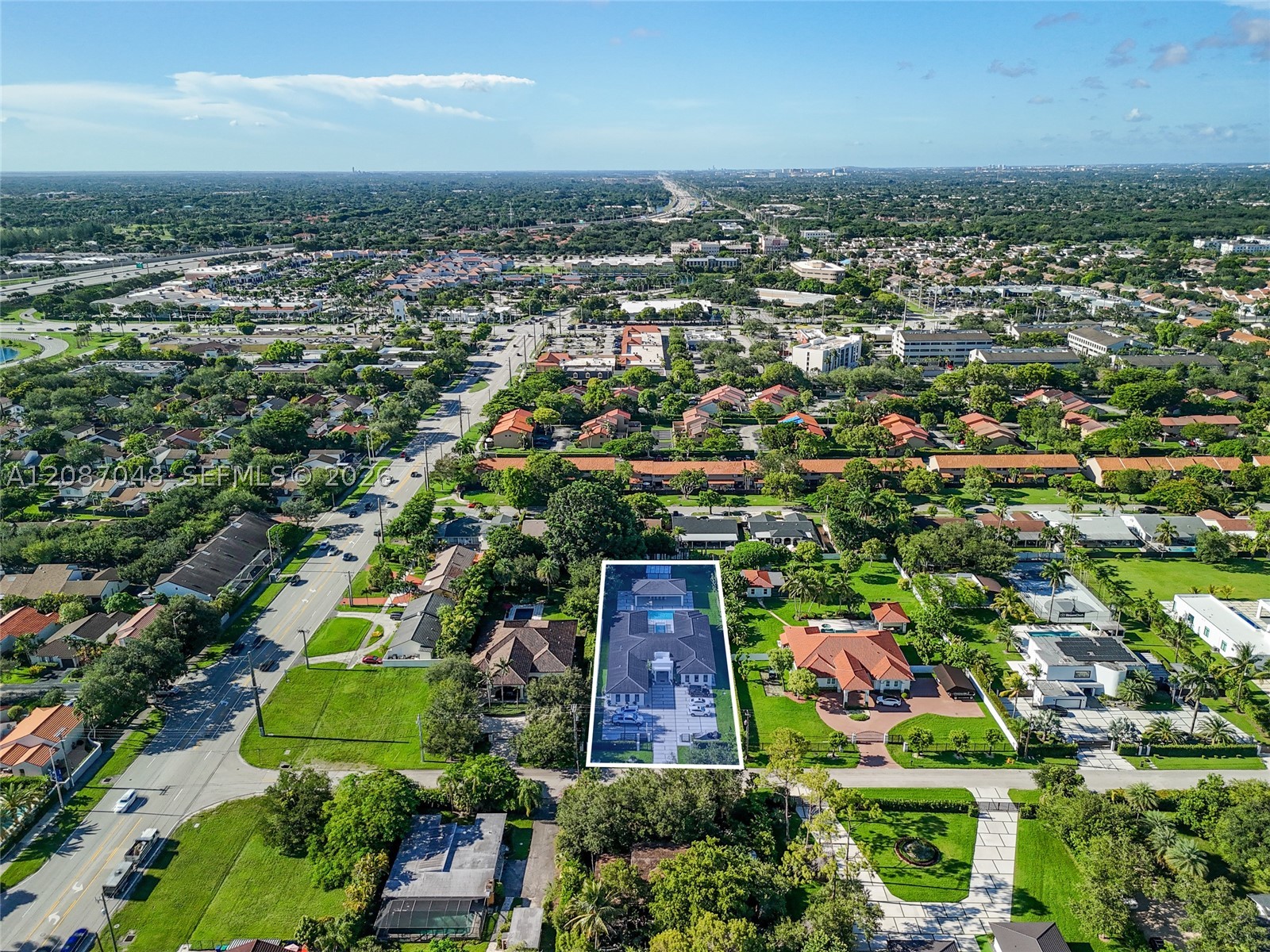 11681 SW 93rd St Miami, FL 33176