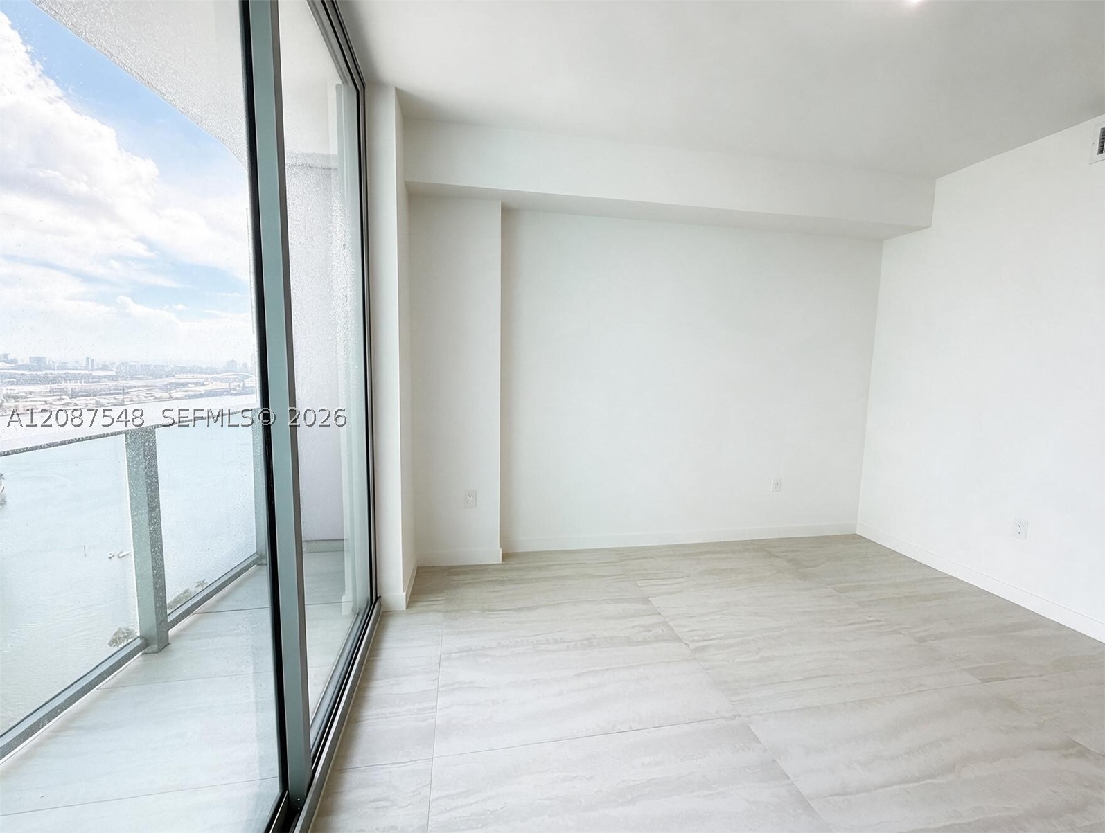 image Viceroy Brickell Residences10