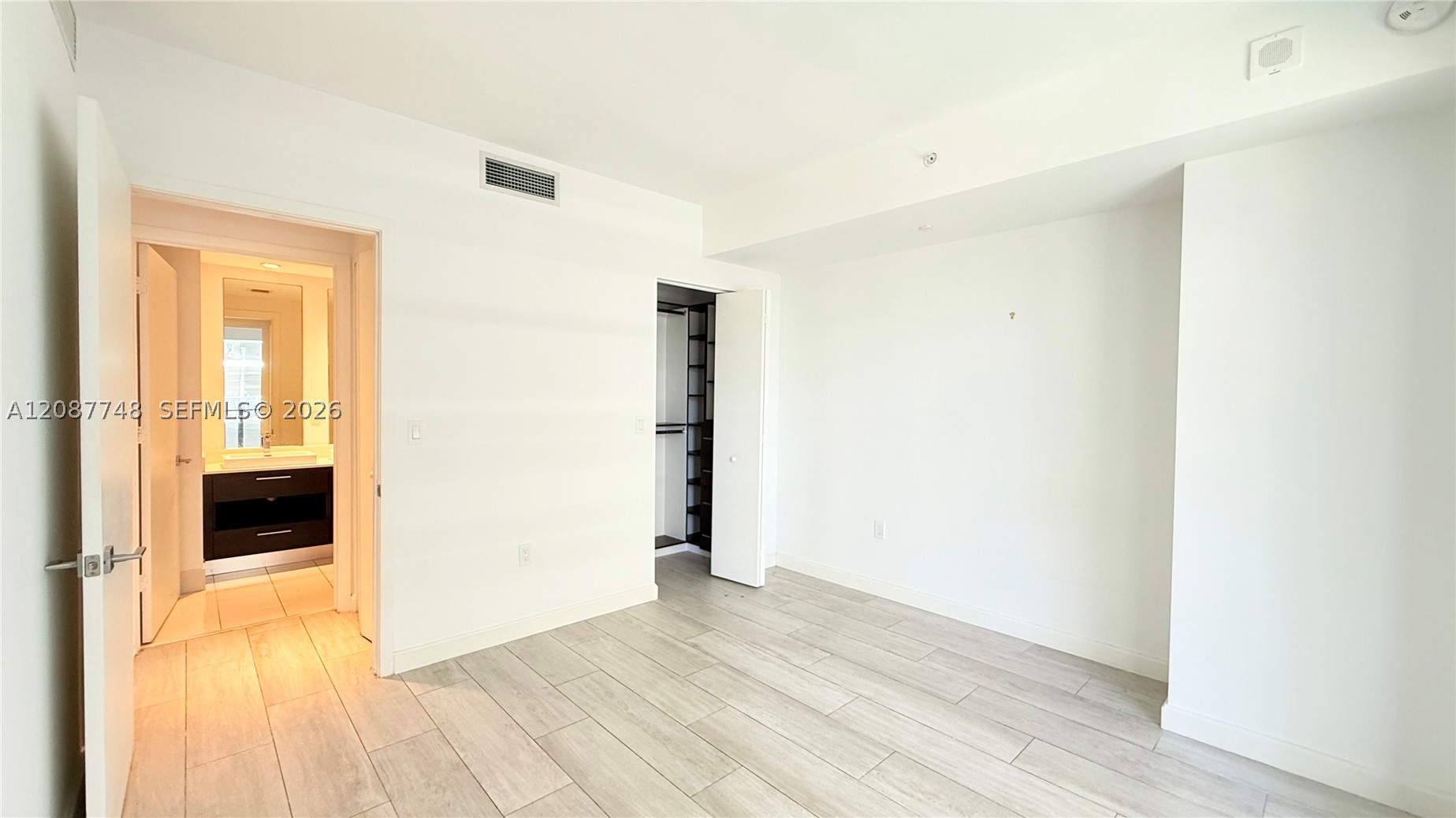 image Brickell Heights West3