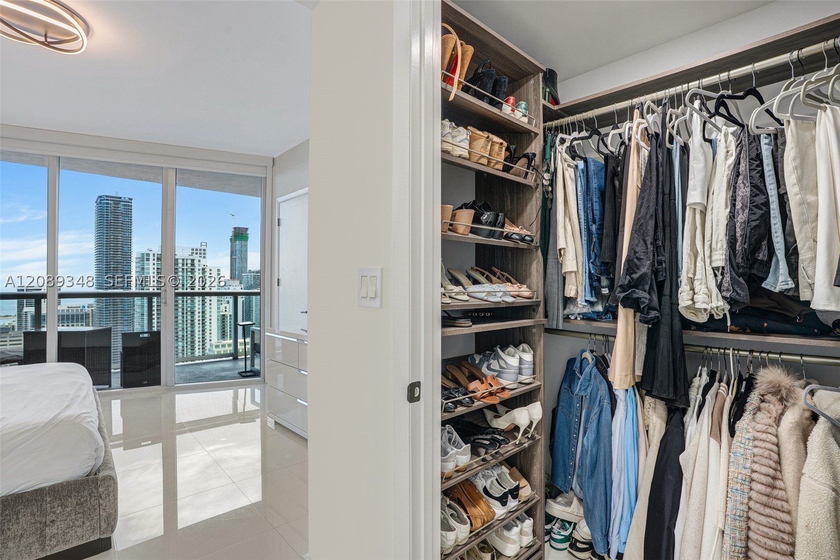 image Icon Brickell II31