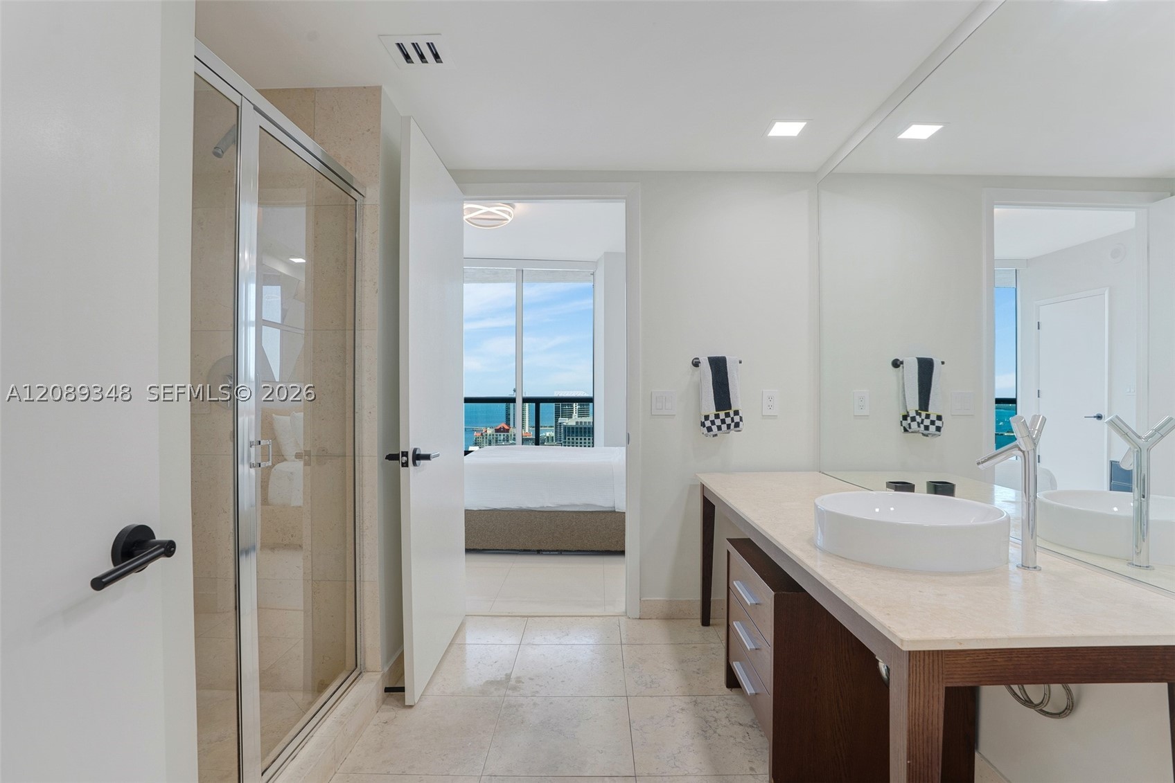 image Icon Brickell II35