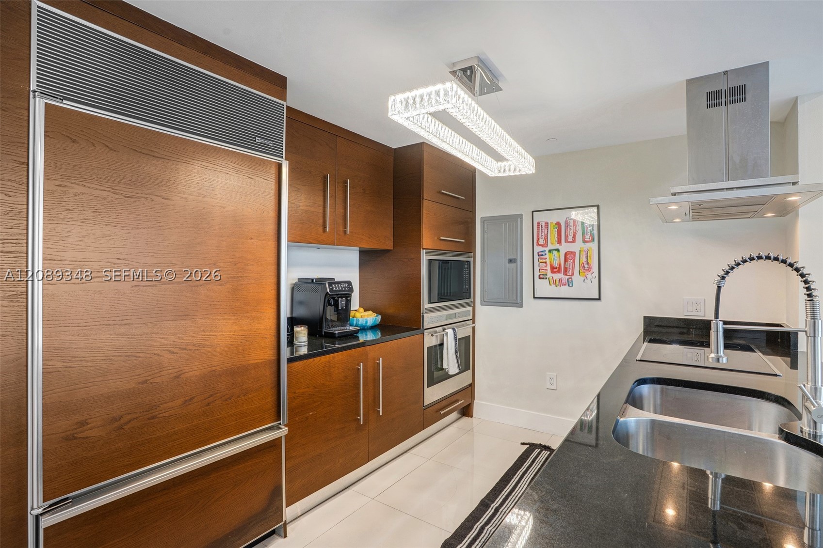 image Icon Brickell II8