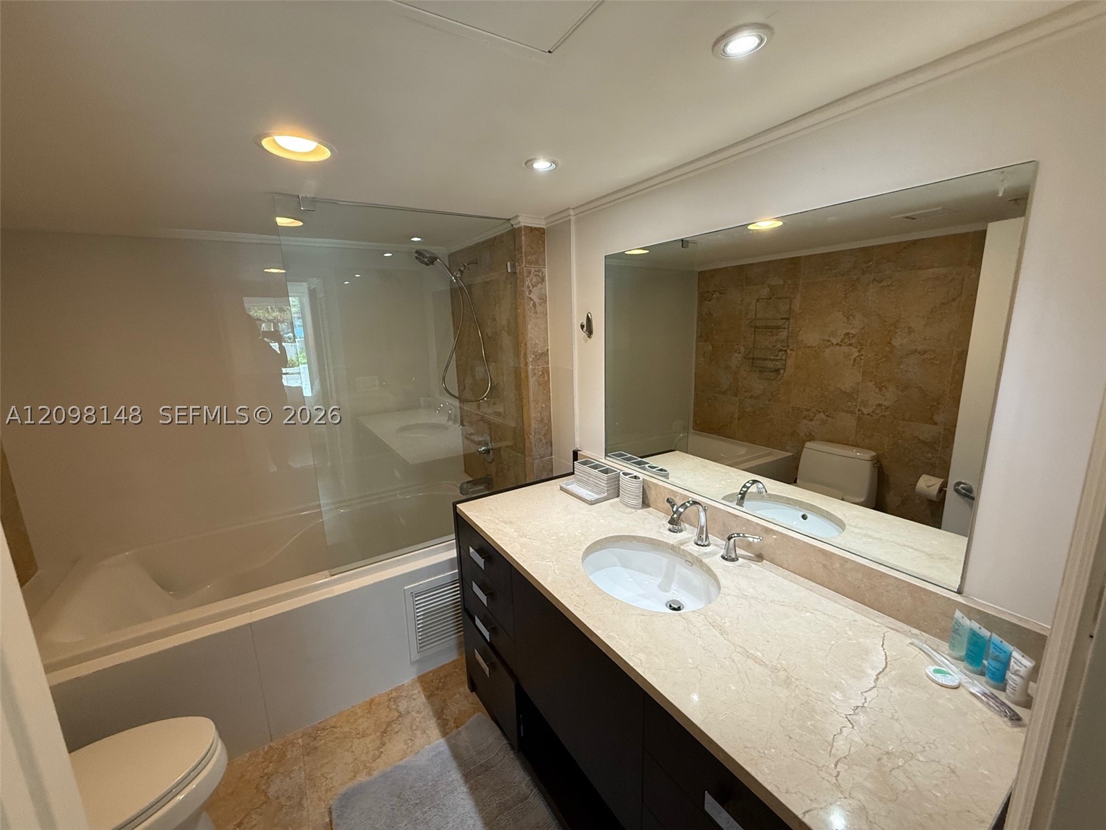 1500 Bay Rd #122S Miami Beach, FL 33139