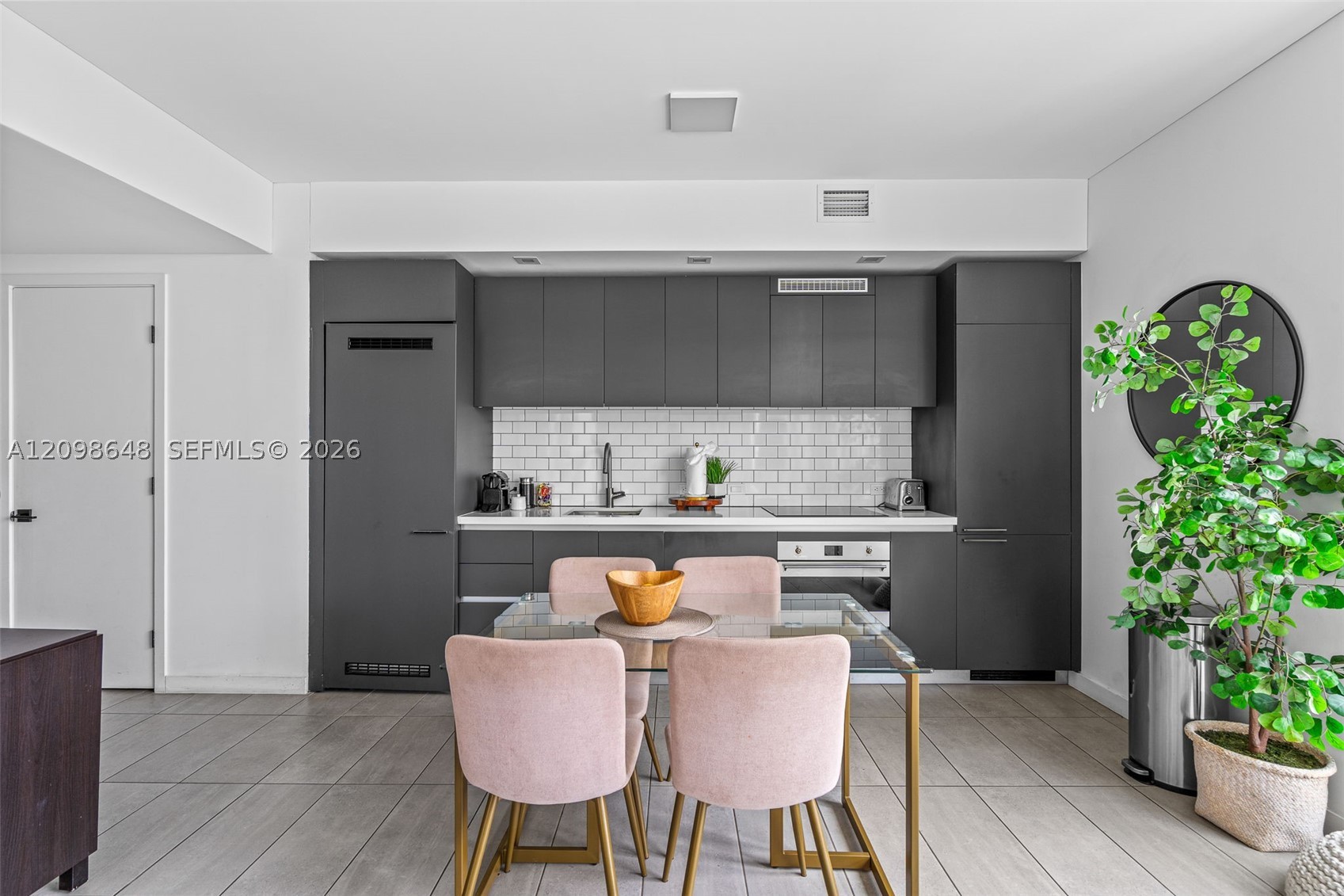 227 NE 2nd St #3106 Miami, FL 33132