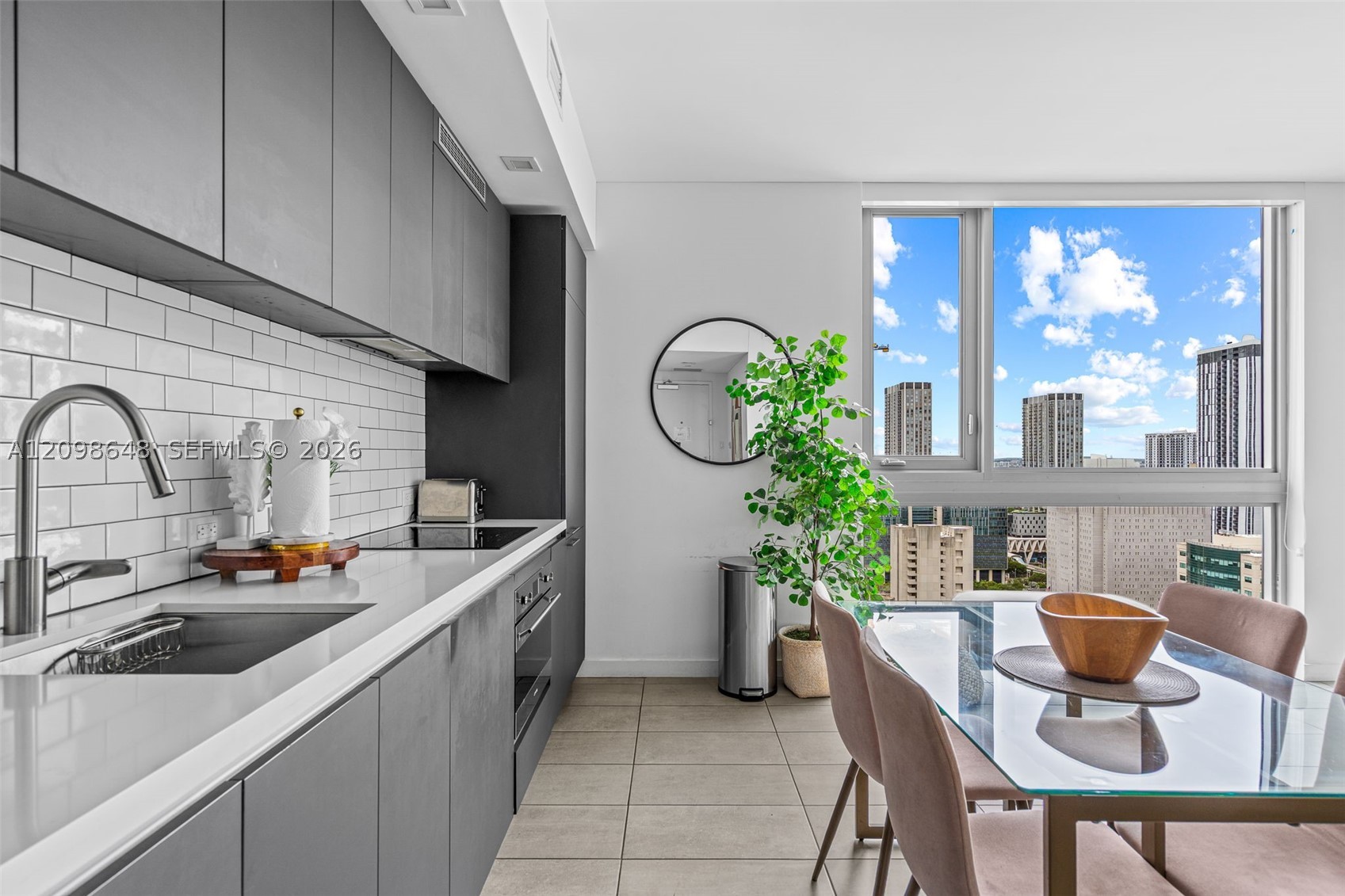227 NE 2nd St #3106 Miami, FL 33132