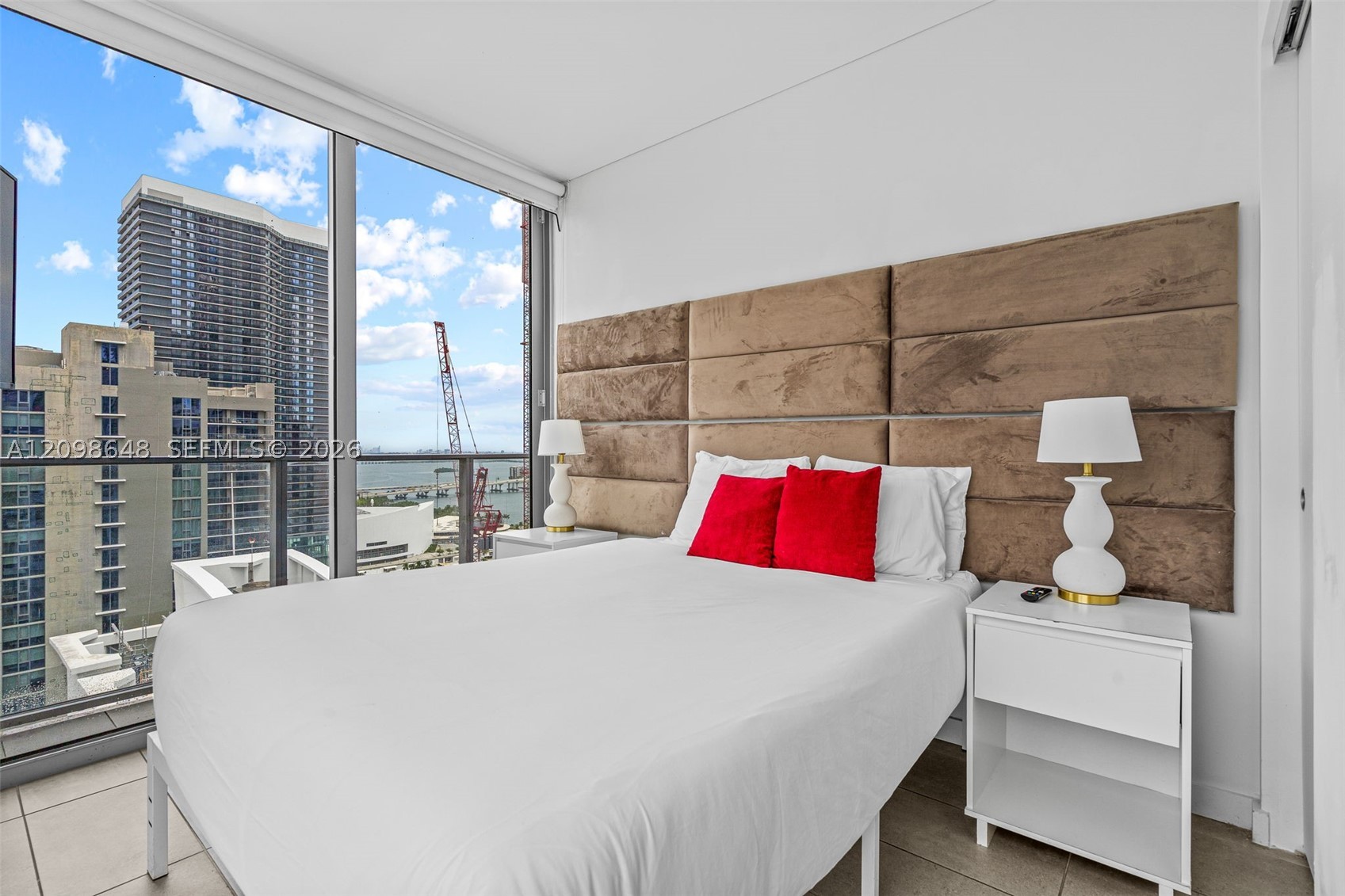 227 NE 2nd St #3106 Miami, FL 33132